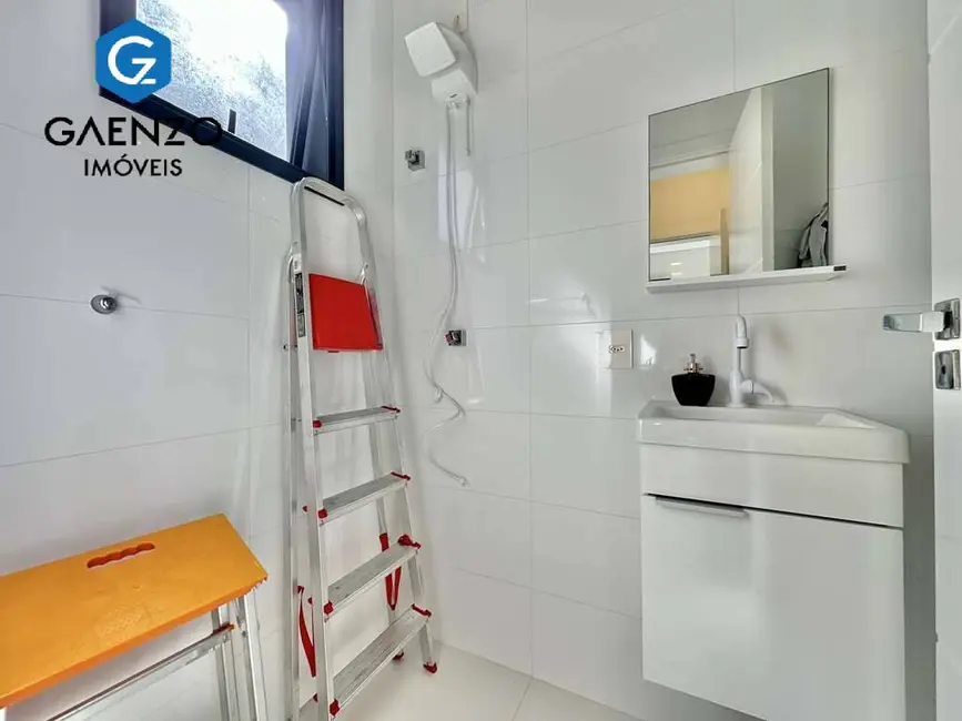 Foto 9 de Casa de Condomínio com 4 quartos à venda, 408m2 em Granja Viana, Cotia - SP