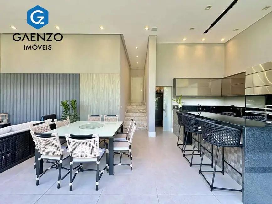 Foto 7 de Casa de Condomínio com 4 quartos à venda, 408m2 em Granja Viana, Cotia - SP