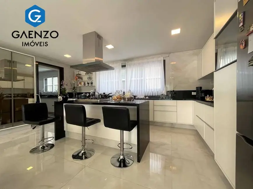 Foto 3 de Casa de Condomínio com 4 quartos à venda, 884m2 em São Paulo II, Cotia - SP