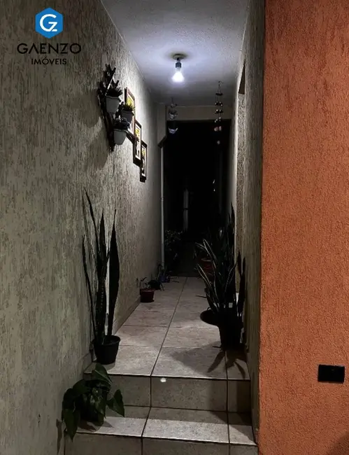 Casa com 3 quartos à venda, 183m2 em Jardim das Flores, Osasco - SP - imagem 6 Foto 6 de Casa com 3 quartos à venda, 183m2 em Jardim das Flores, Osasco - SP