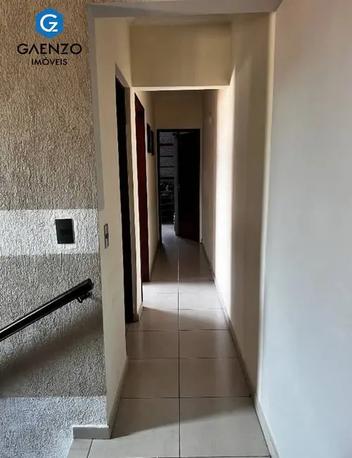 Casa com 3 quartos à venda, 183m2 em Jardim das Flores, Osasco - SP - imagem 8 Foto 8 de Casa com 3 quartos à venda, 183m2 em Jardim das Flores, Osasco - SP