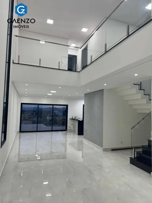 Foto 4 de Casa de Condomínio com 3 quartos à venda, 240m2 em Suru, Santana De Parnaiba - SP