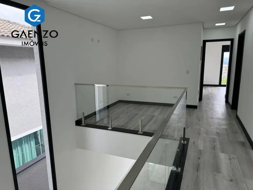 Foto 3 de Casa de Condomínio com 3 quartos à venda, 240m2 em Suru, Santana De Parnaiba - SP