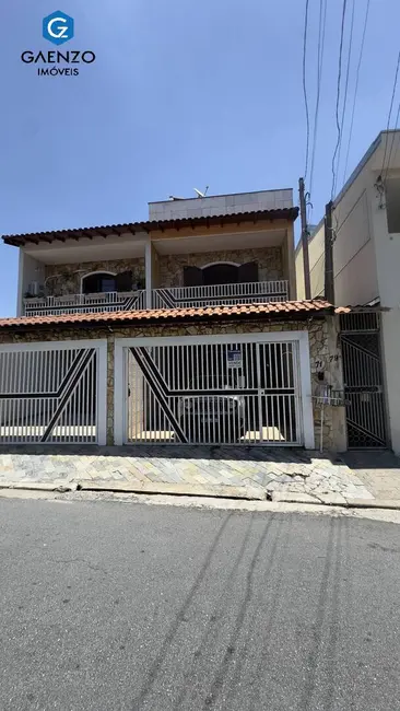 Foto 1 de Sobrado com 3 quartos à venda, 234m2 em Cipava, Osasco - SP