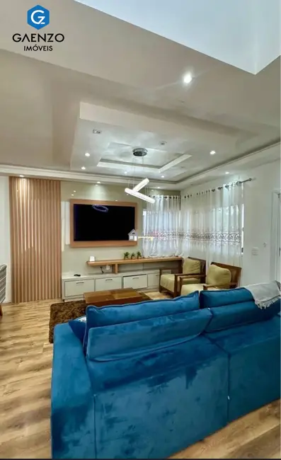 Foto 5 de Casa de Condomínio com 4 quartos à venda, 335m2 em Suru, Santana De Parnaiba - SP