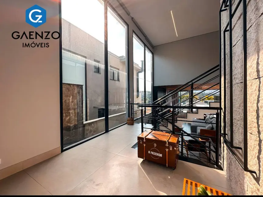 Foto 3 de Casa de Condomínio com 4 quartos à venda, 347m2 em Jardim Isaura, Santana De Parnaiba - SP