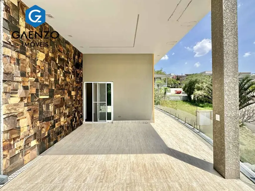 Foto 4 de Casa de Condomínio com 5 quartos à venda, 401m2 em Jardim do Golf I, Jandira - SP