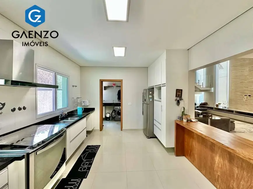 Foto 7 de Casa de Condomínio com 5 quartos à venda, 401m2 em Jardim do Golf I, Jandira - SP