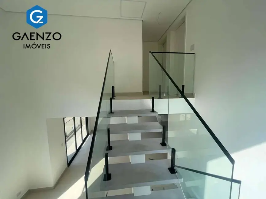 Foto 5 de Casa de Condomínio com 3 quartos à venda, 221m2 em Transurb, Itapevi - SP