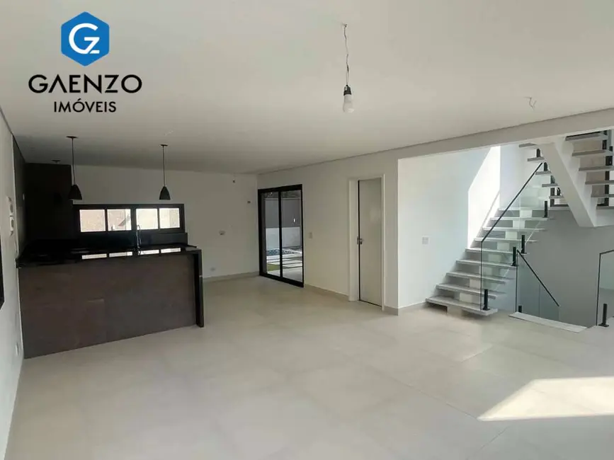 Foto 3 de Casa de Condomínio com 3 quartos à venda, 221m2 em Transurb, Itapevi - SP