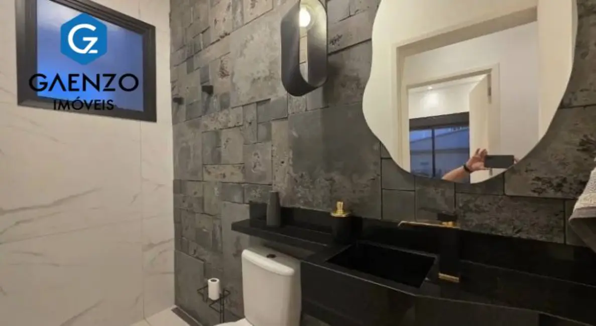 Casa de Condomínio com 3 quartos à venda, 280m2 em Alphaville, Santana De Parnaiba - SP - imagem 2 Foto 2 de Casa de Condomínio com 3 quartos à venda, 280m2 em Alphaville, Santana De Parnaiba - SP