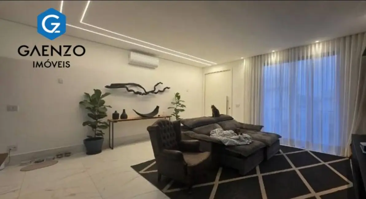 Casa de Condomínio com 3 quartos à venda, 280m2 em Alphaville, Santana De Parnaiba - SP - imagem 3 Foto 3 de Casa de Condomínio com 3 quartos à venda, 280m2 em Alphaville, Santana De Parnaiba - SP