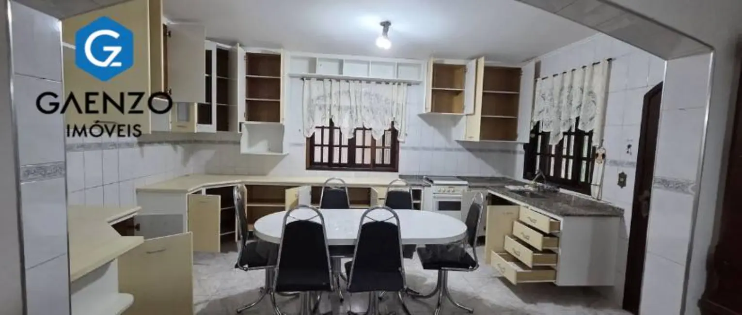 Foto 8 de Sobrado com 3 quartos à venda, 242m2 em Osasco - SP