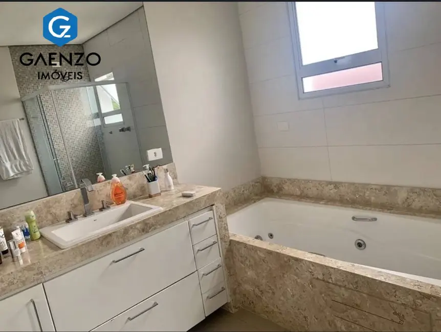 Casa de Condomínio com 4 quartos à venda, 360m2 em Alphaville, Santana De Parnaiba - SP - imagem 2 Foto 2 de Casa de Condomínio com 4 quartos à venda, 360m2 em Alphaville, Santana De Parnaiba - SP