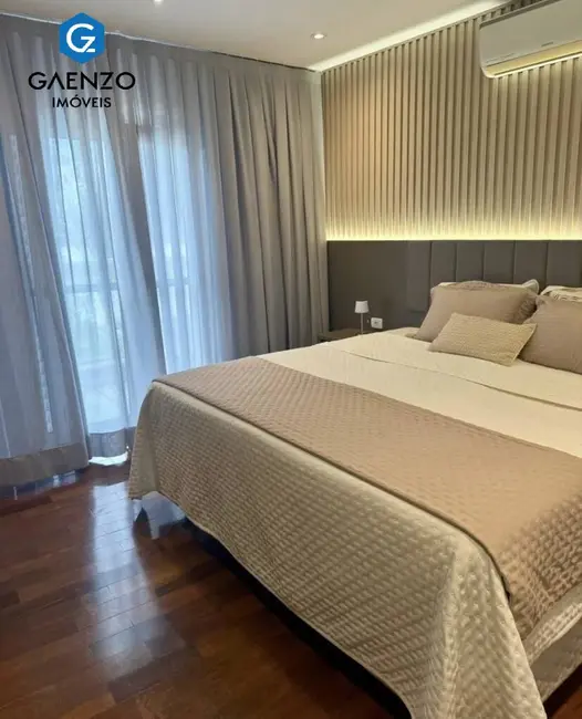 Foto 2 de Casa de Condomínio com 4 quartos à venda, 360m2 em Alphaville, Santana De Parnaiba - SP