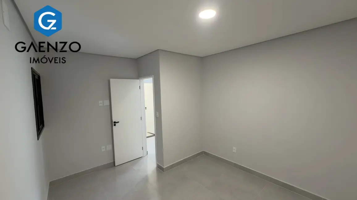 Foto 2 de Casa de Condomínio com 2 quartos à venda, 65m2 em Jardim das Flores, Osasco - SP