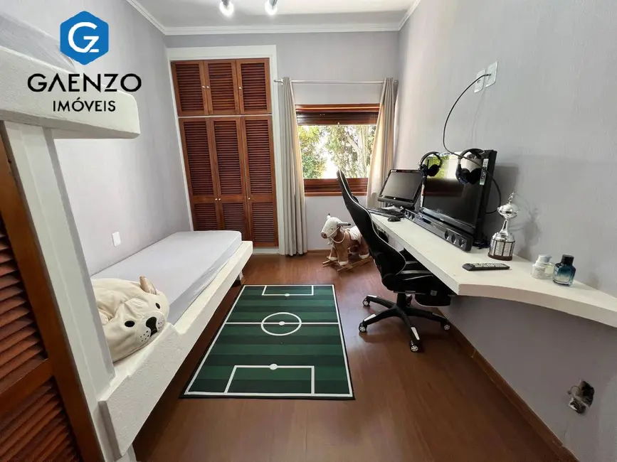 Foto 6 de Casa de Condomínio com 6 quartos à venda, 608m2 em Chácara das Paineiras, Carapicuiba - SP