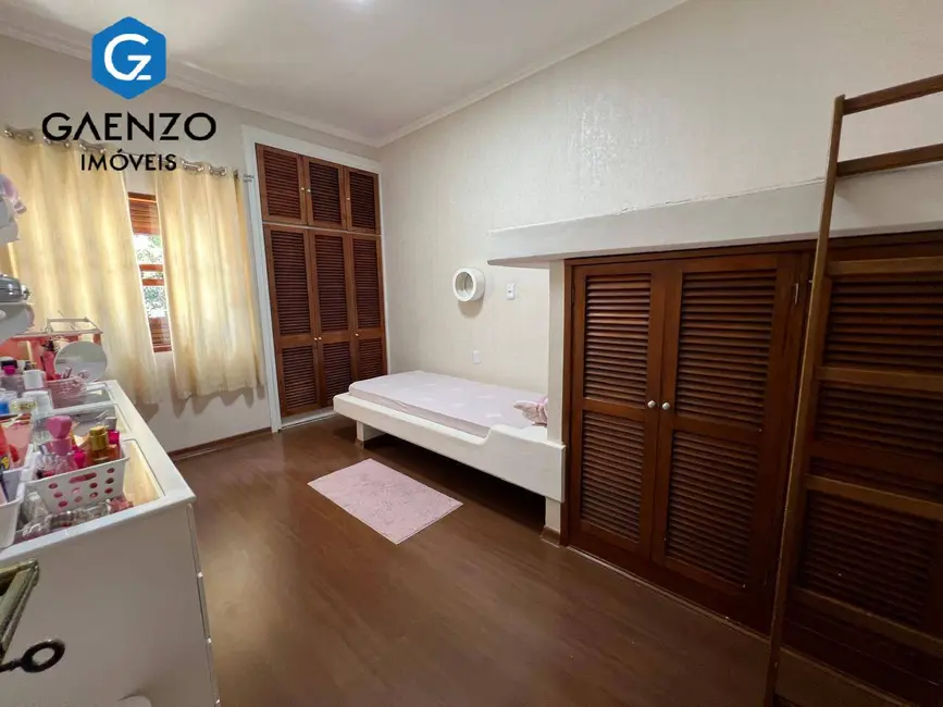 Foto 9 de Casa de Condomínio com 6 quartos à venda, 608m2 em Chácara das Paineiras, Carapicuiba - SP