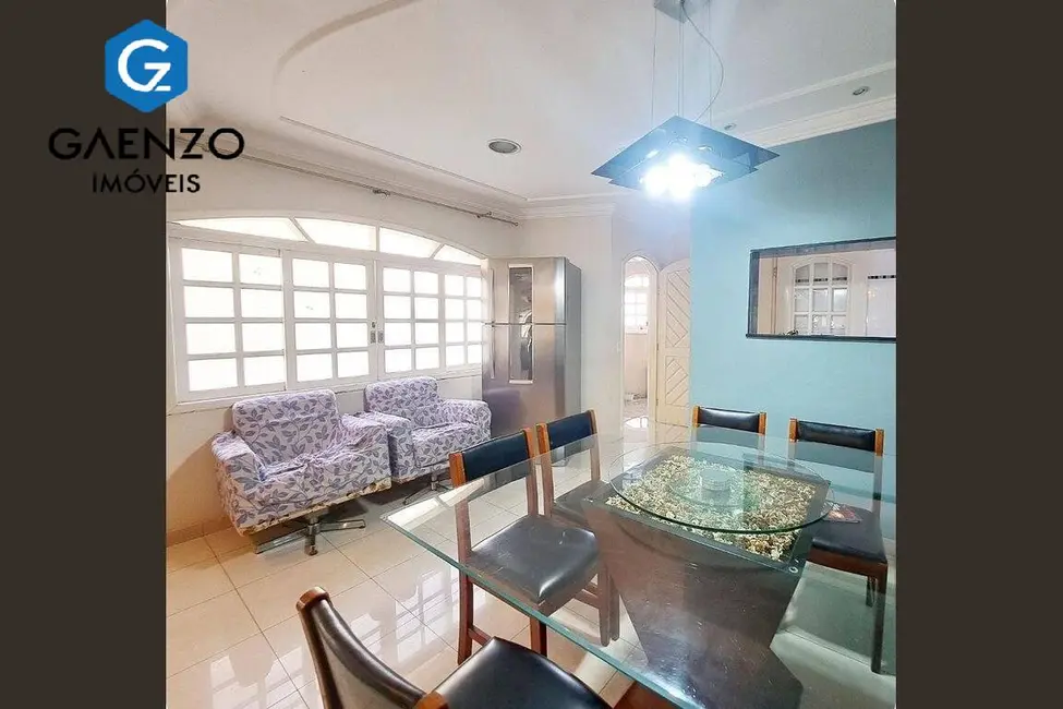 Sobrado com 4 quartos à venda, 470m2 em Bela Vista, Osasco - SP - imagem 3 Foto 3 de Sobrado com 4 quartos à venda, 470m2 em Bela Vista, Osasco - SP