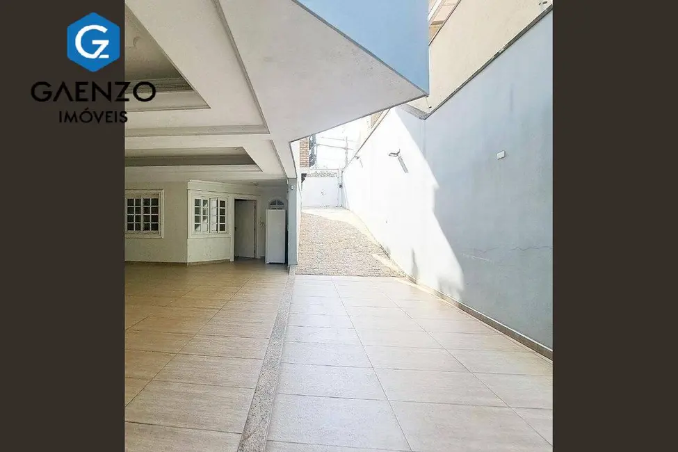 Sobrado com 4 quartos à venda, 470m2 em Bela Vista, Osasco - SP - imagem 8 Foto 8 de Sobrado com 4 quartos à venda, 470m2 em Bela Vista, Osasco - SP