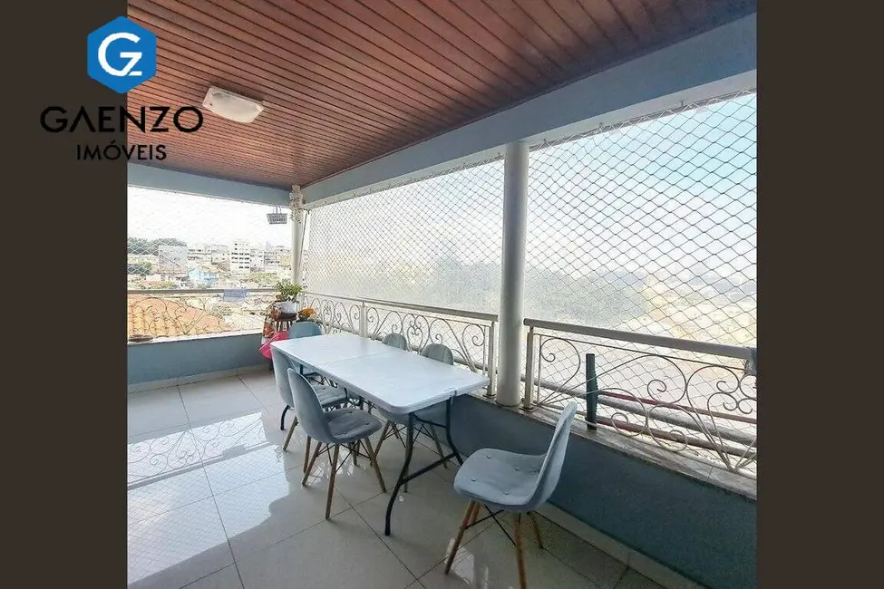 Sobrado com 4 quartos à venda, 470m2 em Bela Vista, Osasco - SP - imagem 5 Foto 5 de Sobrado com 4 quartos à venda, 470m2 em Bela Vista, Osasco - SP