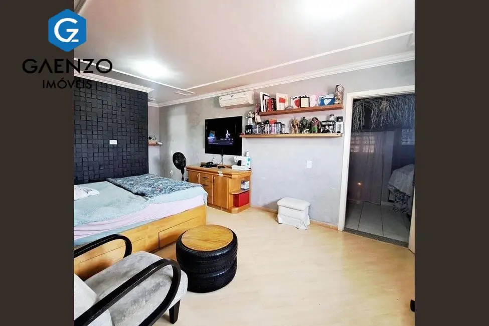 Sobrado com 4 quartos à venda, 470m2 em Bela Vista, Osasco - SP - imagem 2 Foto 2 de Sobrado com 4 quartos à venda, 470m2 em Bela Vista, Osasco - SP