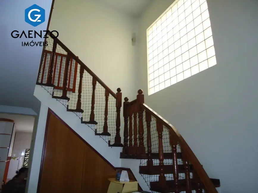Foto 2 de Sobrado com 3 quartos à venda, 294m2 em Ayrosa, Osasco - SP