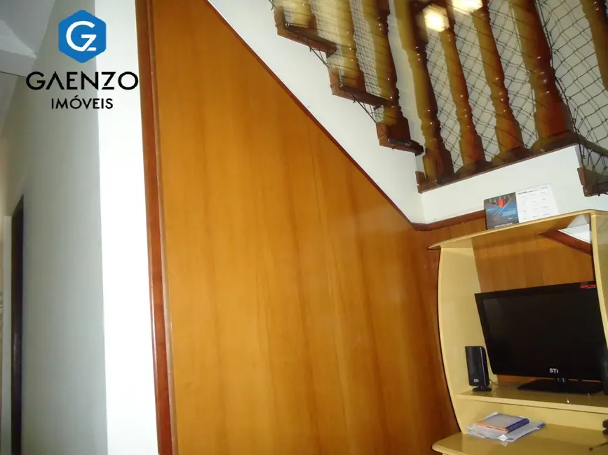 Foto 4 de Sobrado com 3 quartos à venda, 294m2 em Ayrosa, Osasco - SP