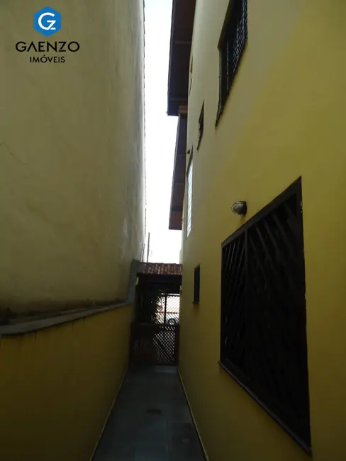 Foto 8 de Sobrado com 3 quartos à venda, 294m2 em Ayrosa, Osasco - SP
