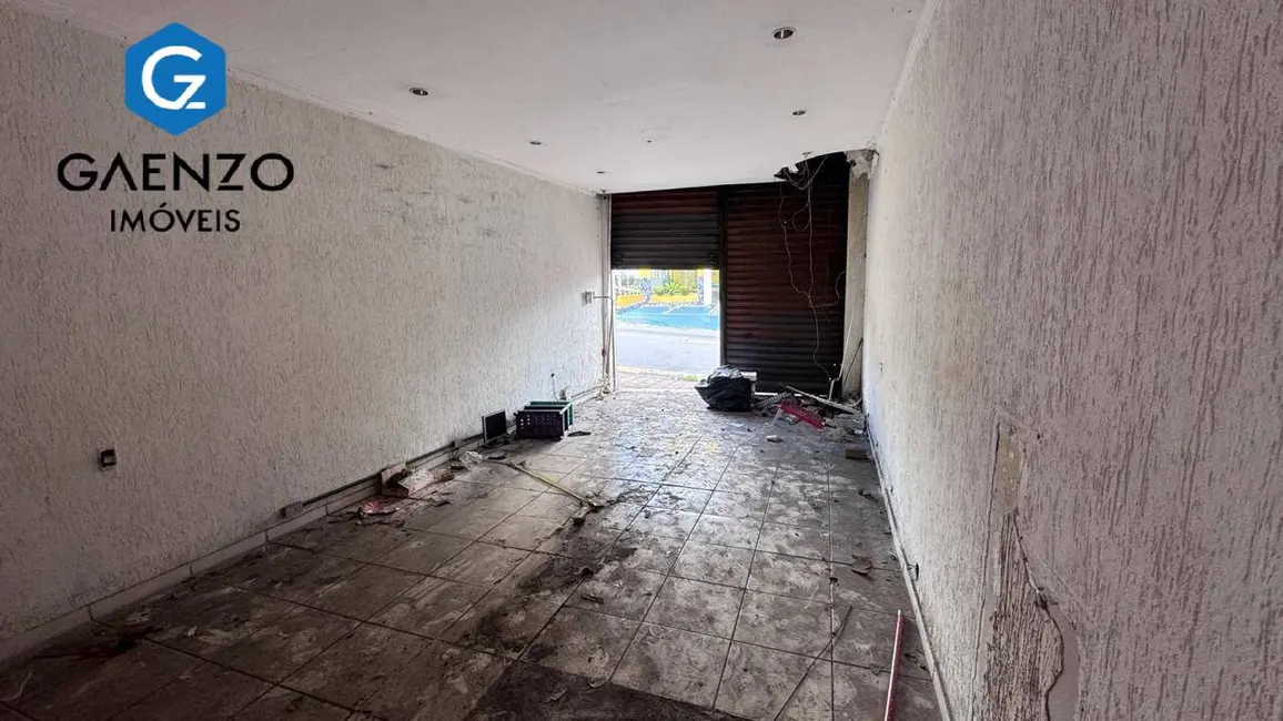 Foto 6 de Casa com 3 quartos à venda, 1000m2 em Santo Antônio, Osasco - SP