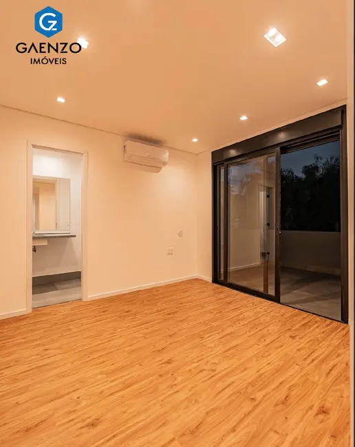 Casa de Condomínio com 4 quartos à venda, 317m2 em Alphaville, Santana De Parnaiba - SP - imagem 7 Foto 7 de Casa de Condomínio com 4 quartos à venda, 317m2 em Alphaville, Santana De Parnaiba - SP