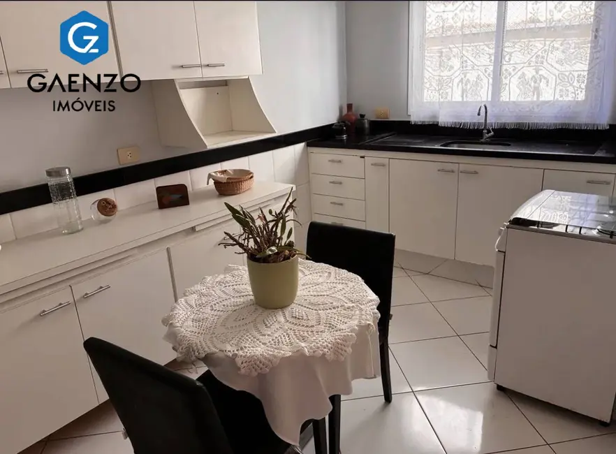 Casa de Condomínio com 5 quartos à venda, 281m2 em Parque Sinai, Santana De Parnaiba - SP - imagem 4 Foto 4 de Casa de Condomínio com 5 quartos à venda, 281m2 em Parque Sinai, Santana De Parnaiba - SP