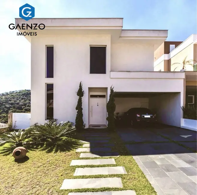 Casa de Condomínio com 5 quartos à venda, 281m2 em Parque Sinai, Santana De Parnaiba - SP - imagem 1 Foto 1 de Casa de Condomínio com 5 quartos à venda, 281m2 em Parque Sinai, Santana De Parnaiba - SP