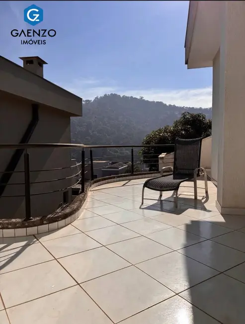 Casa de Condomínio com 5 quartos à venda, 281m2 em Parque Sinai, Santana De Parnaiba - SP - imagem 2 Foto 2 de Casa de Condomínio com 5 quartos à venda, 281m2 em Parque Sinai, Santana De Parnaiba - SP