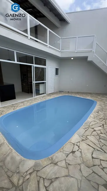 Casa com 3 quartos à venda, 175m2 em Bela Vista, Osasco - SP - imagem 2 Foto 2 de Casa com 3 quartos à venda, 175m2 em Bela Vista, Osasco - SP