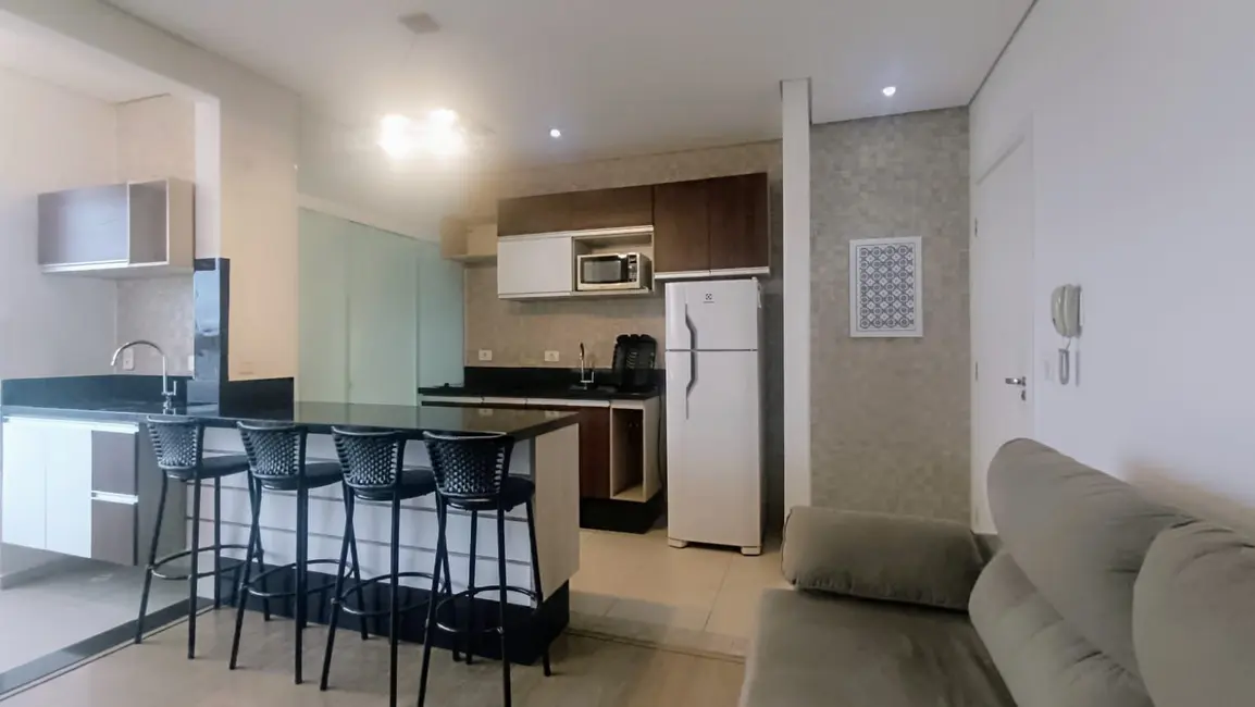 Foto 2 de Loft / Flat com 1 quarto para alugar, 43m2 em Loteamento Mogilar, Mogi Das Cruzes - SP