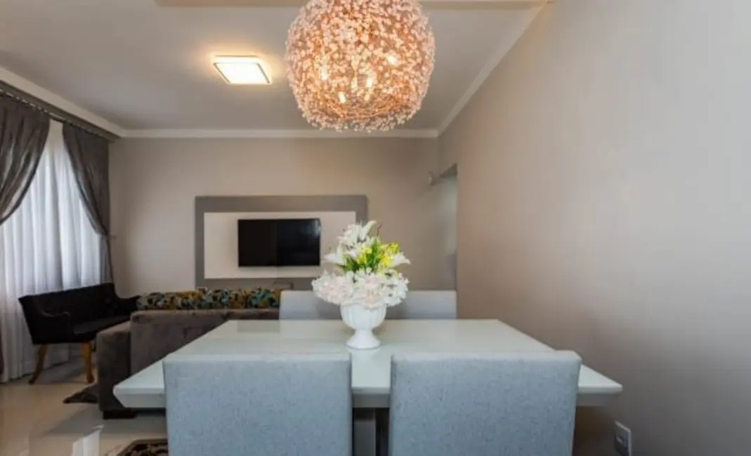 Foto 4 de Casa com 3 quartos à venda, 198m2 em Vila Oliveira, Mogi Das Cruzes - SP