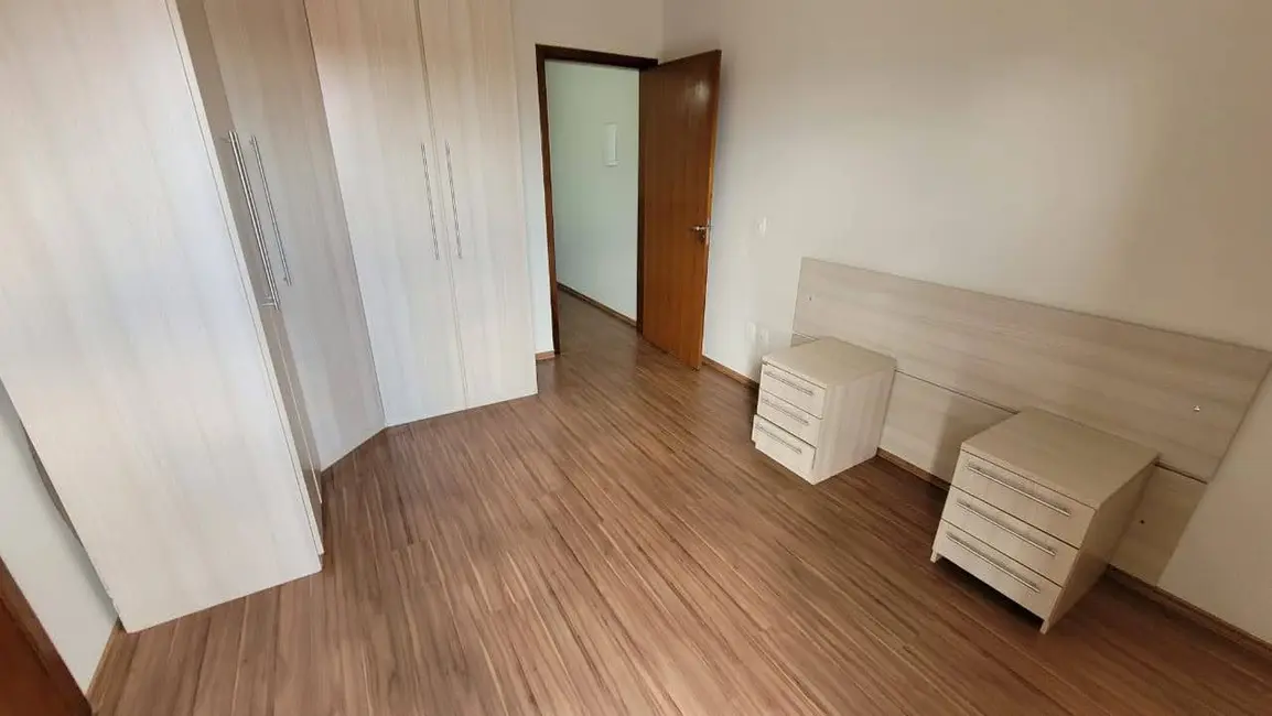 Foto 2 de Sobrado com 3 quartos à venda, 175m2 em Vila Suissa, Mogi Das Cruzes - SP