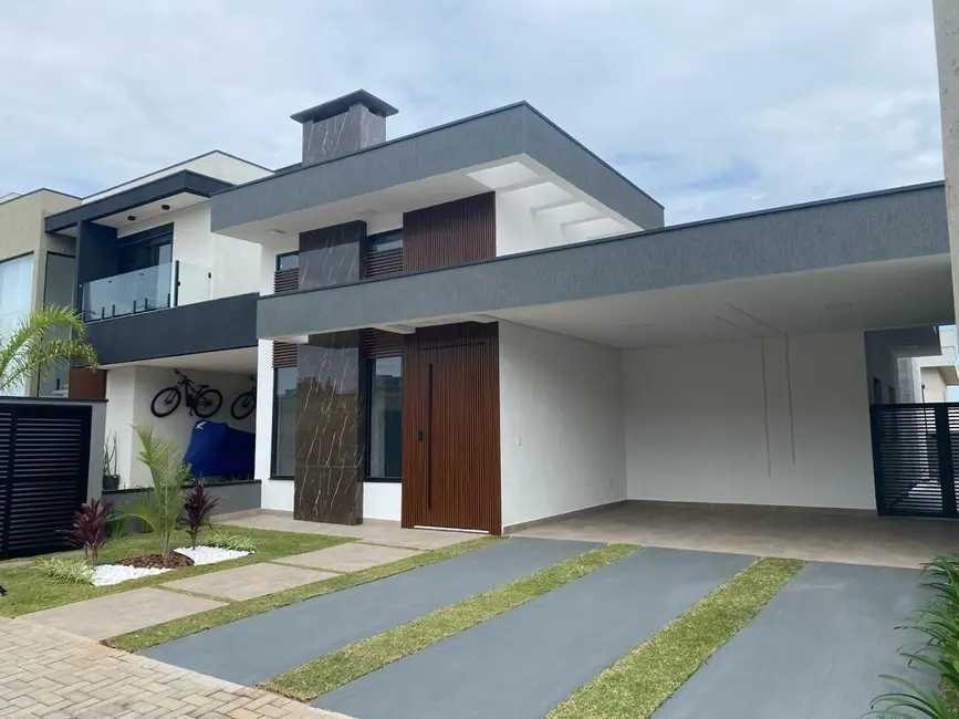 Foto 1 de Casa de Condomínio com 3 quartos à venda, 250m2 em Cézar de Souza, Mogi Das Cruzes - SP