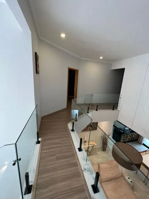 Foto 4 de Casa de Condomínio com 3 quartos à venda, 250m2 em Cézar de Souza, Mogi Das Cruzes - SP