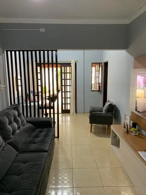 Foto 2 de Casa com 2 quartos à venda, 250m2 em Vila Suissa, Mogi Das Cruzes - SP