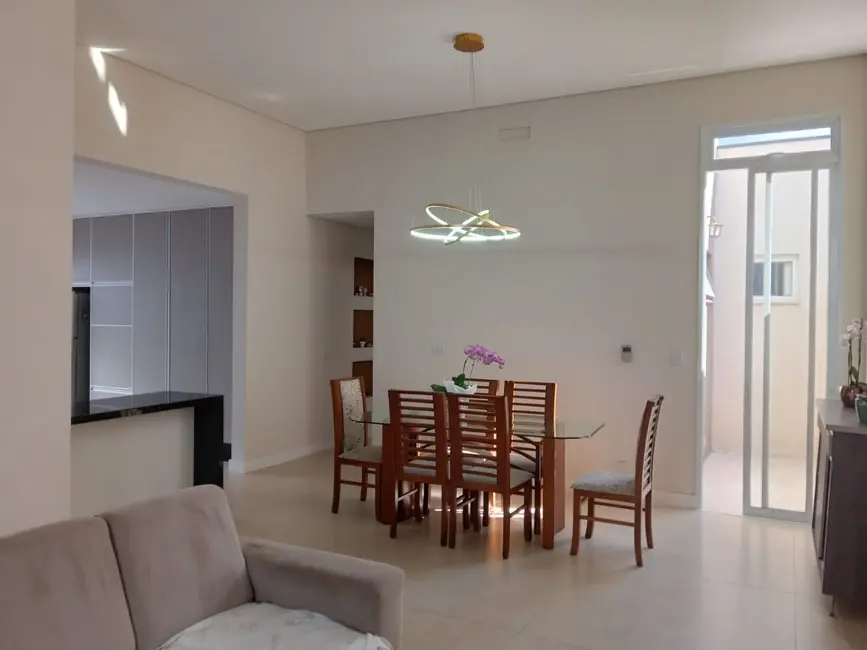 Foto 2 de Casa de Condomínio com 3 quartos à venda, 286m2 em Cézar de Souza, Mogi Das Cruzes - SP