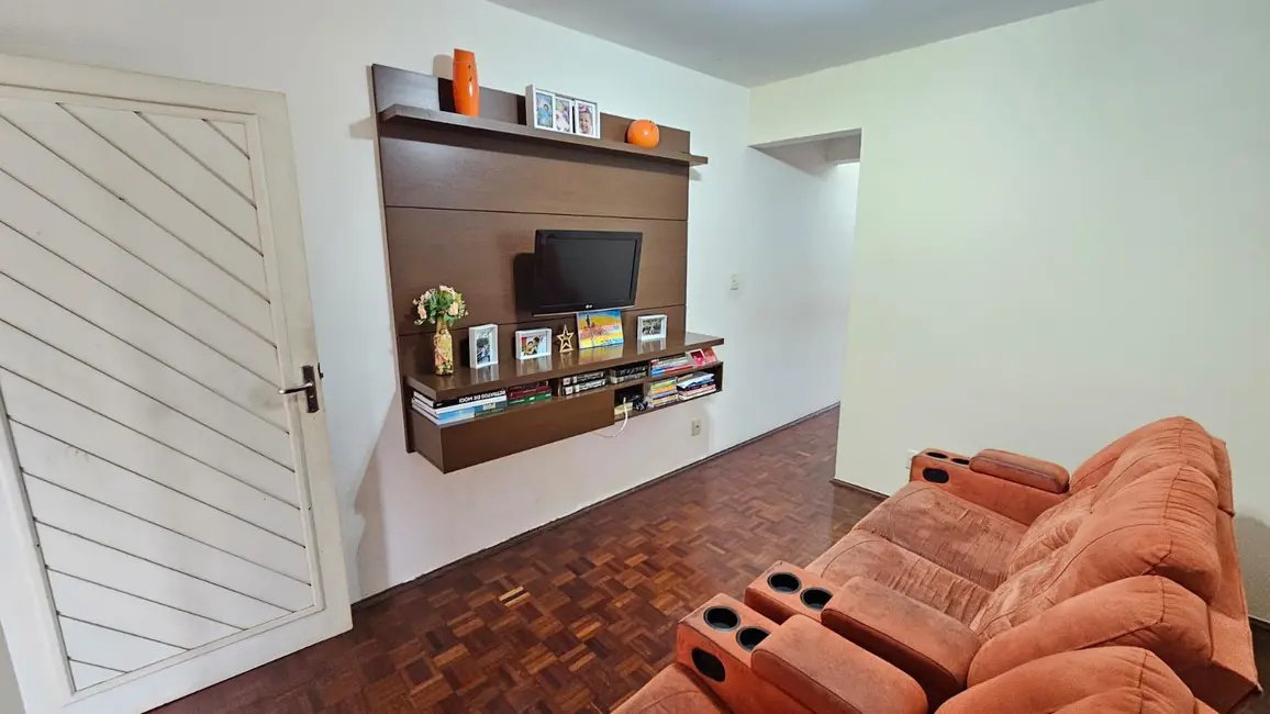 Foto 2 de Sobrado com 4 quartos à venda, 150m2 em Parque Santana, Mogi Das Cruzes - SP