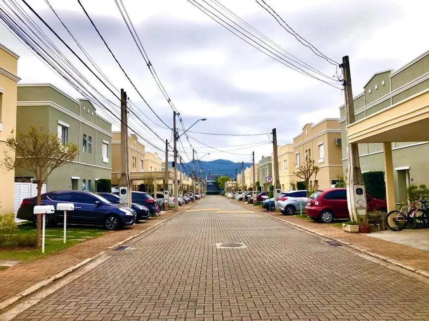 Foto 9 de Casa de Condomínio com 3 quartos para alugar, 100m2 em Jardim São Pedro, Mogi Das Cruzes - SP