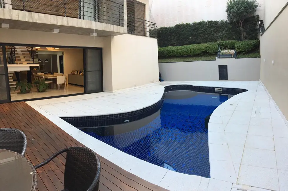 Foto 2 de Casa com 4 quartos à venda, 500m2 em Vila Nova Socorro, Mogi Das Cruzes - SP