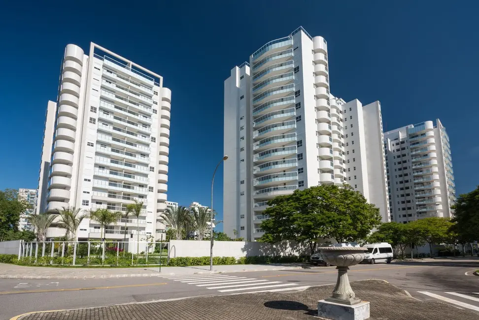 Foto 1 de Apartamento com 4 quartos à venda, 175m2 em Barra da Tijuca, Rio De Janeiro - RJ