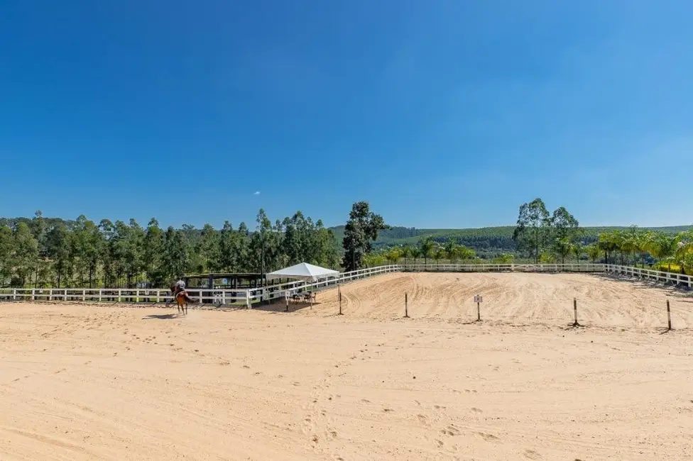 Fazenda / Haras com 3 quartos à venda, 134200m2 em Sarapui - SP - imagem 7 Foto 7 de Fazenda / Haras com 3 quartos à venda, 134200m2 em Sarapui - SP
