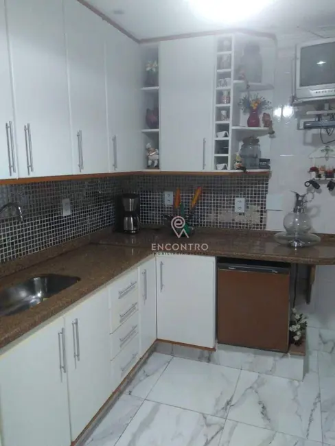 Apartamento com 4 quartos à venda, 176m2 em Comercial, Resende - RJ - imagem 6 Foto 6 de Apartamento com 4 quartos à venda, 176m2 em Comercial, Resende - RJ