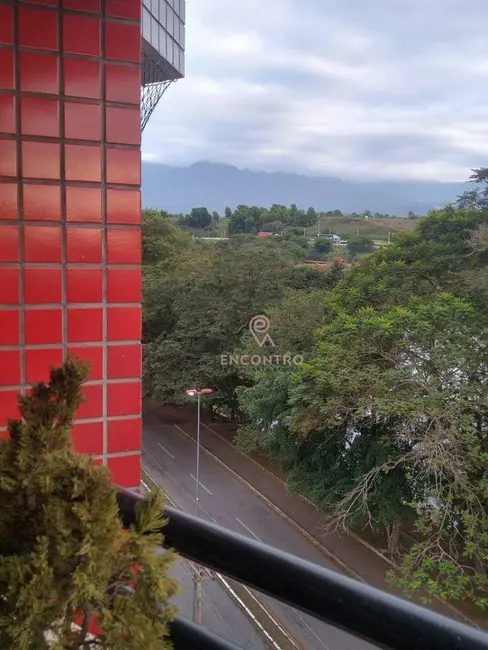 Apartamento com 4 quartos à venda, 176m2 em Comercial, Resende - RJ - imagem 9 Foto 9 de Apartamento com 4 quartos à venda, 176m2 em Comercial, Resende - RJ