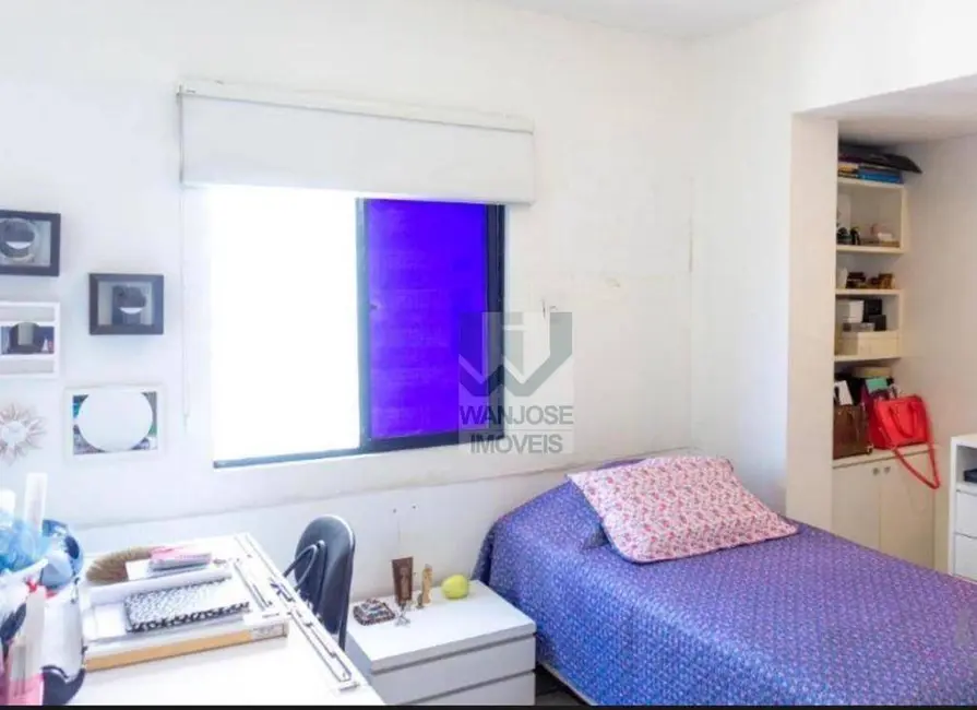 Apartamento com 2 quartos à venda, 134m2 em Boa Viagem, Recife - PE - imagem 3 Foto 3 de Apartamento com 2 quartos à venda, 134m2 em Boa Viagem, Recife - PE